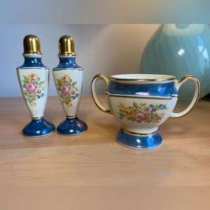 Vintage CG USA Warranted 22 KT Gold Lusterware Salt & Pepper Shaker Sugar Bowl